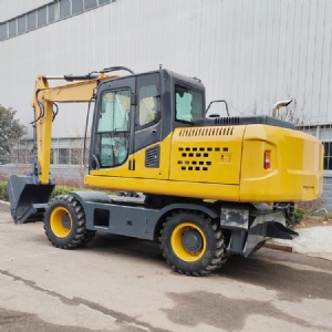 135型輪式挖掘機