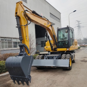 135型輪式挖掘機